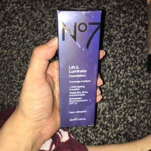 No7 foundation